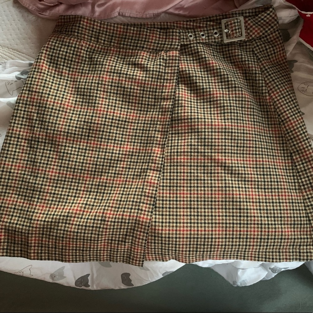 BEIGE STRIPED MINI SKIRT 🤎